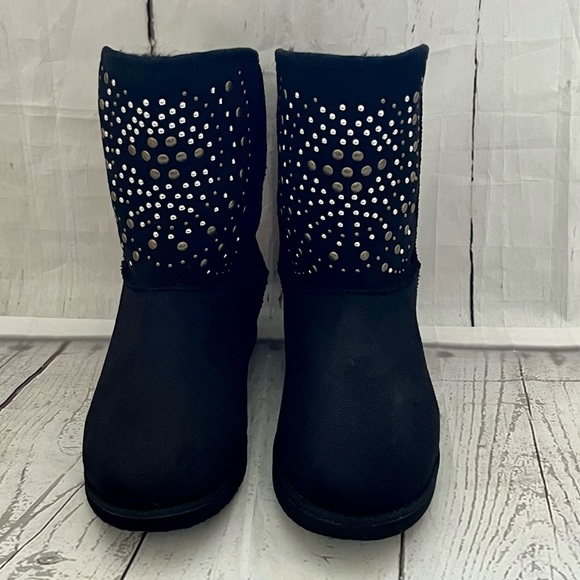 New Studded faux fur lined Suede Mid Boots Booties 8 - Picture 1 of 11